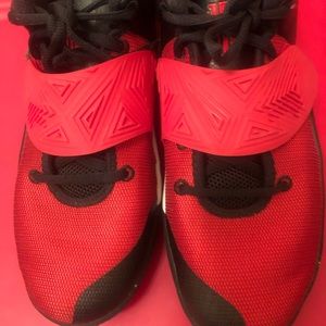Nike Youth 7Y Sneakers